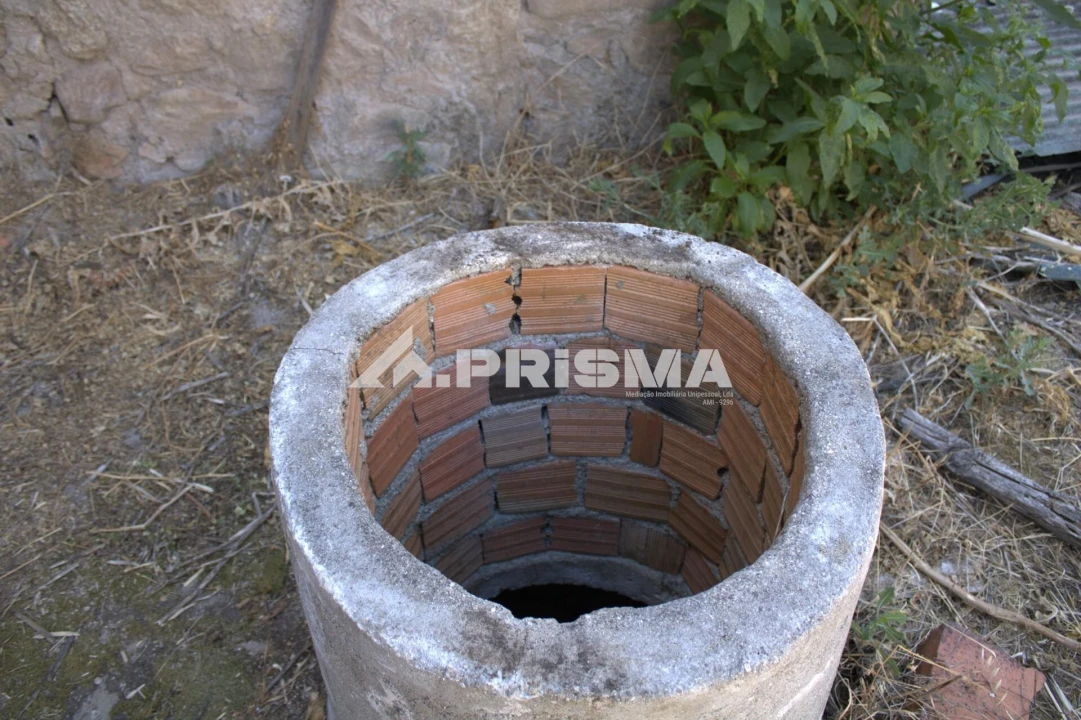 Moradia T2 para Venda em Escalos de Cima e Lousa Foto 3