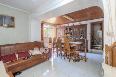 Moradia T3 para Venda em Almoster