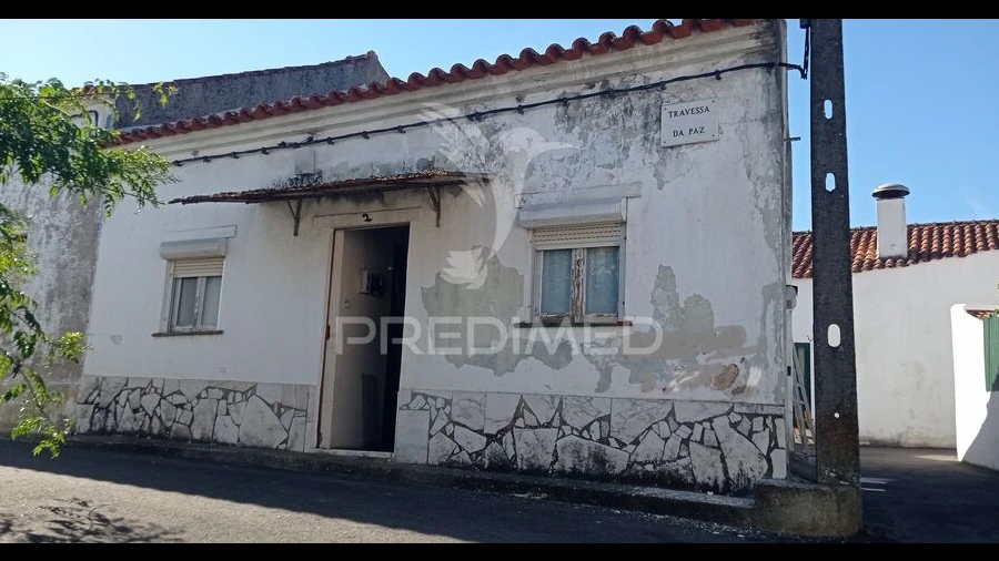 Moradia T2 para Venda em Ponte de Sor, Tramaga e Vale de Açor