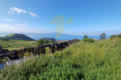 Moradia T4 para Venda em Velas (São Jorge)
