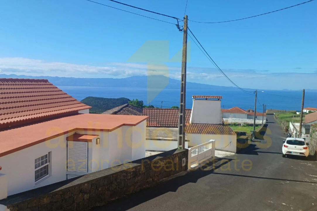 Moradia T4 para Venda em Velas (São Jorge) Foto 15