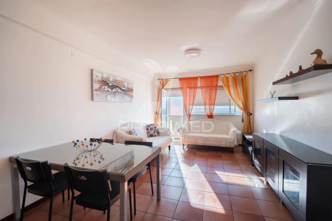 Apartamento T2 para Venda em Nazare Foto 1