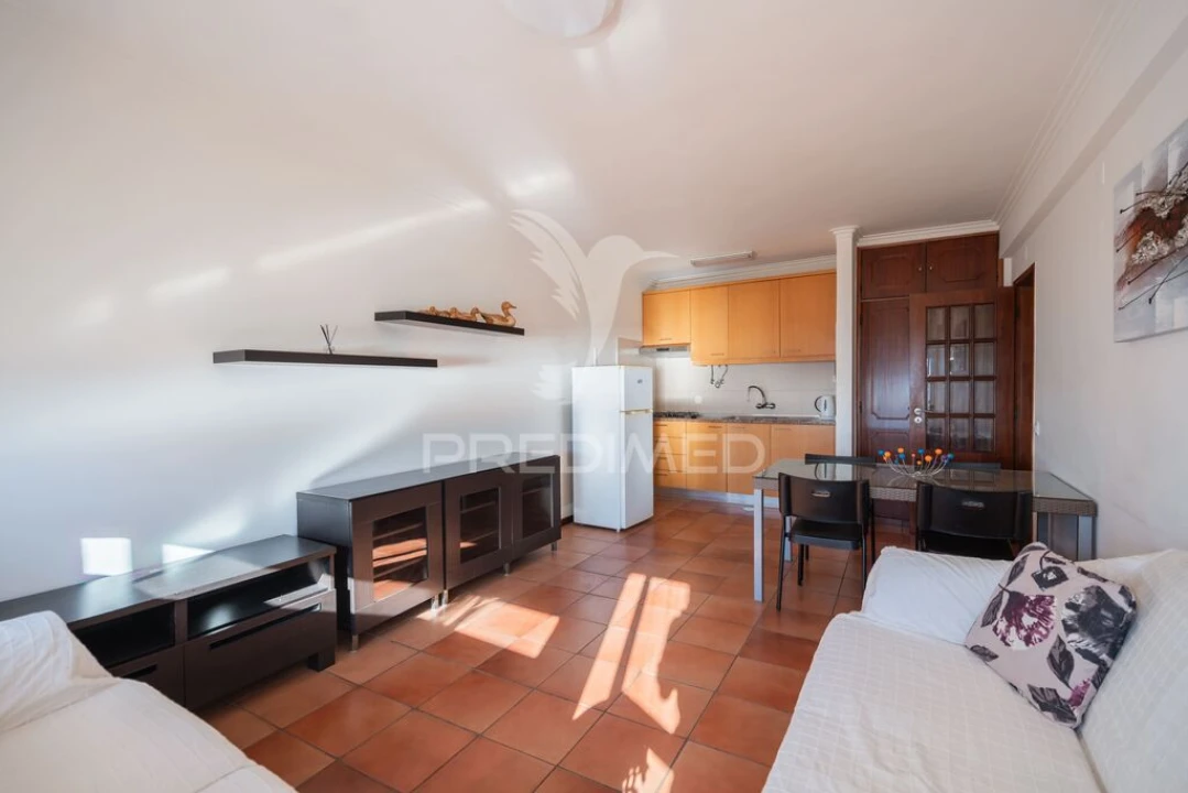 Apartamento T2 para Venda em Nazare Foto 3