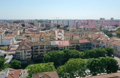 Moradia T3 para Venda em Baixa da Banheira e Vale da Amoreira