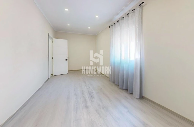 Moradia T3 para Venda em Baixa da Banheira e Vale da Amoreira Foto 16
