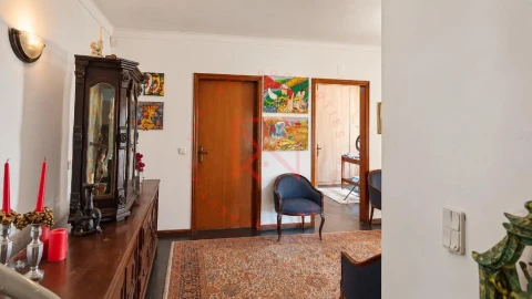 Moradia T6 para Venda em Adoufe e Vilarinho de Samardã