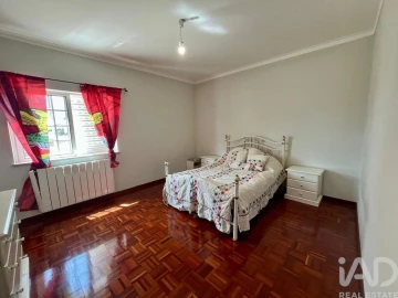 Moradia T5 para Venda em Poiares (Santo Andre)