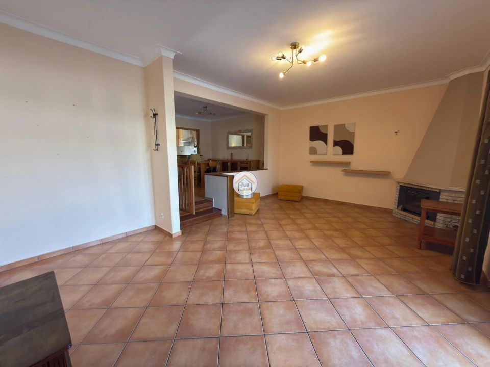 Moradia T3 para Venda em Montenegro Foto 4