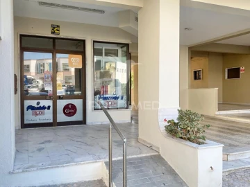 Loja para Venda em Póvoa de Santa Iria e Forte da Casa