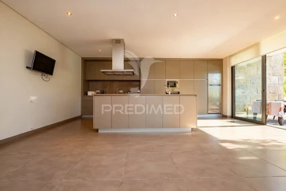 Moradia T5 para Venda em Tabuaças