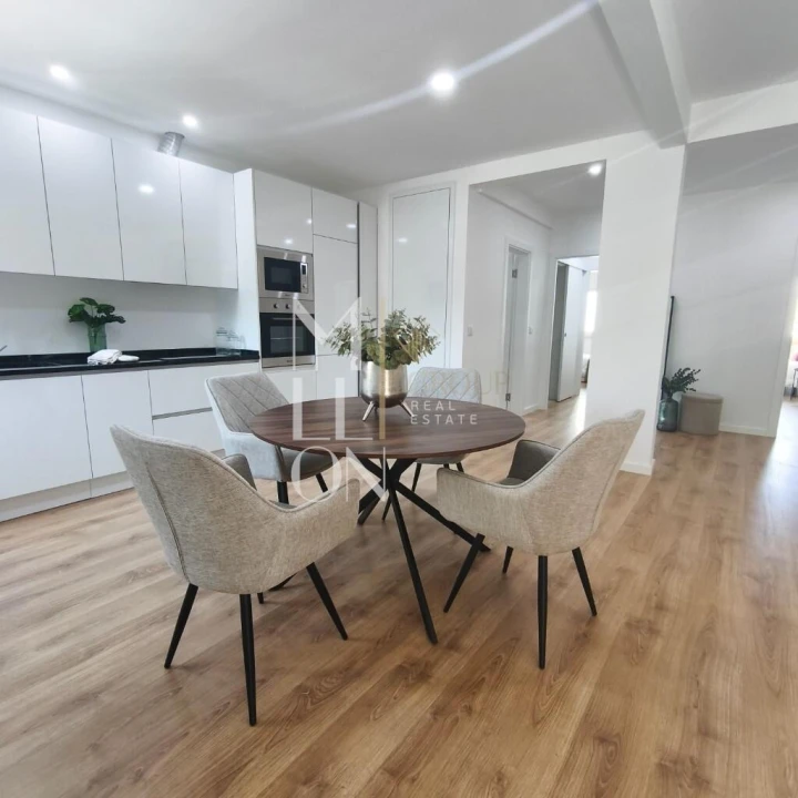 Apartamento T3 para Venda em Benfica Foto 4