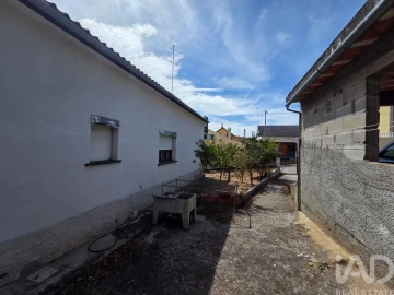 Moradia T3 para Venda em Almendra