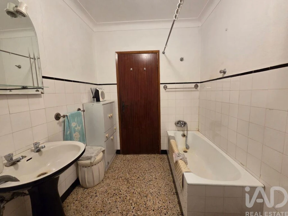 Moradia T3 para Venda em Almendra Foto 22