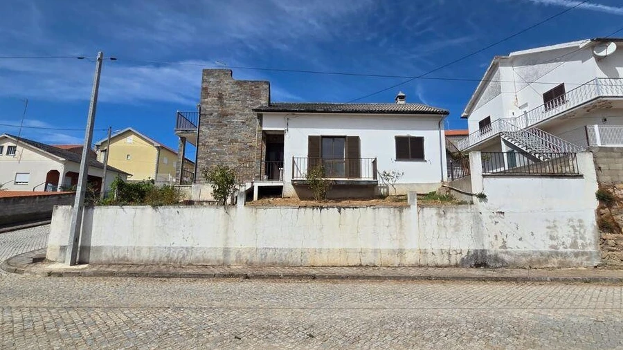 Moradia T3 para Venda em Almendra