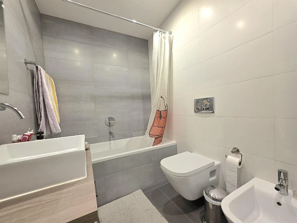 Apartamento T3 para Venda em Santo Antonio dos Olivais Foto 11