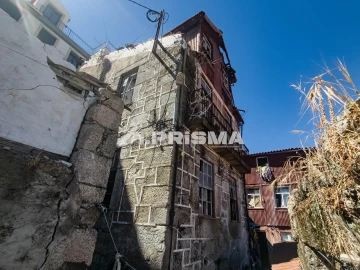 Moradia T5 para Venda em Covilhã e Canhoso
