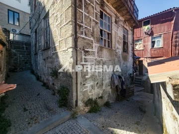 Moradia T5 para Venda em Covilhã e Canhoso