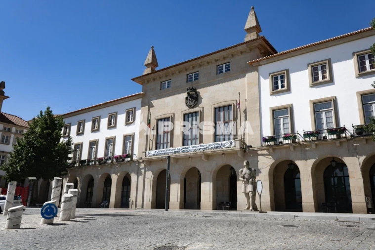 Moradia T5 para Venda em Covilhã e Canhoso Foto 19