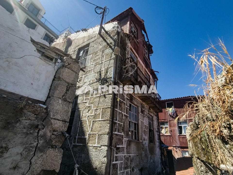 Moradia T5 para Venda em Covilhã e Canhoso Foto 4