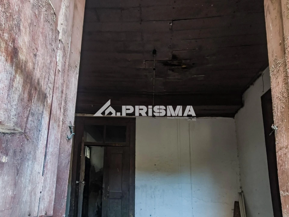 Moradia T5 para Venda em Covilhã e Canhoso Foto 17