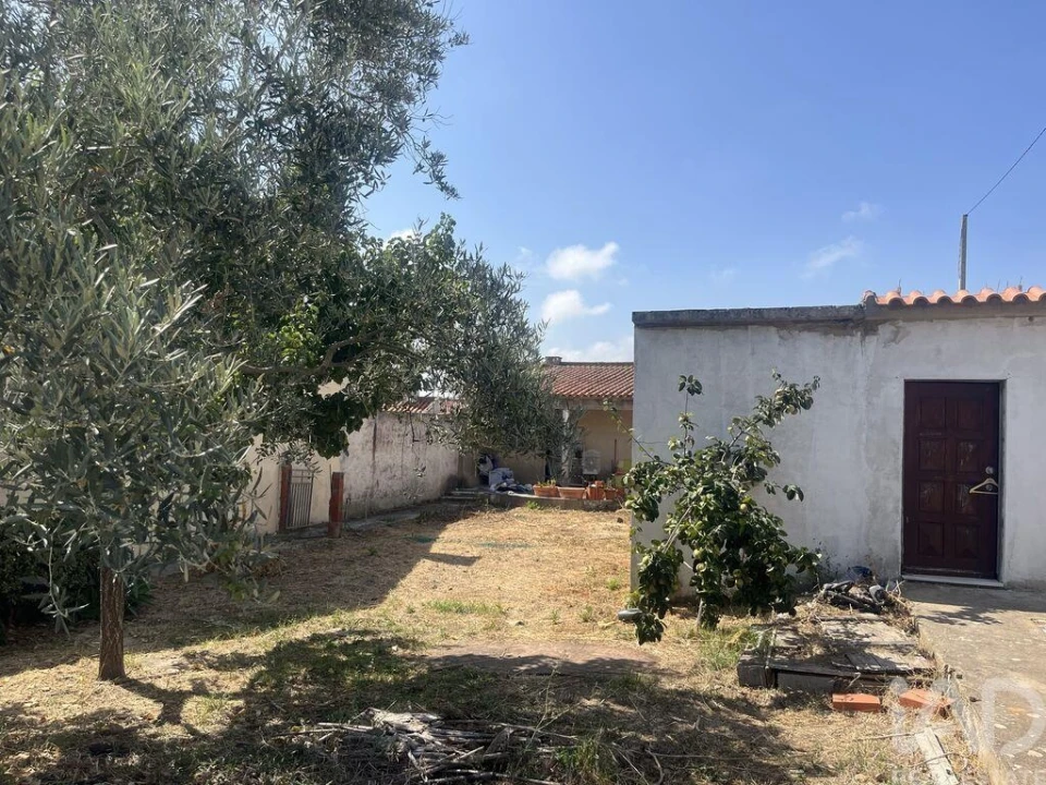 Moradia T2 para Venda em São Domingos de Rana Foto 25