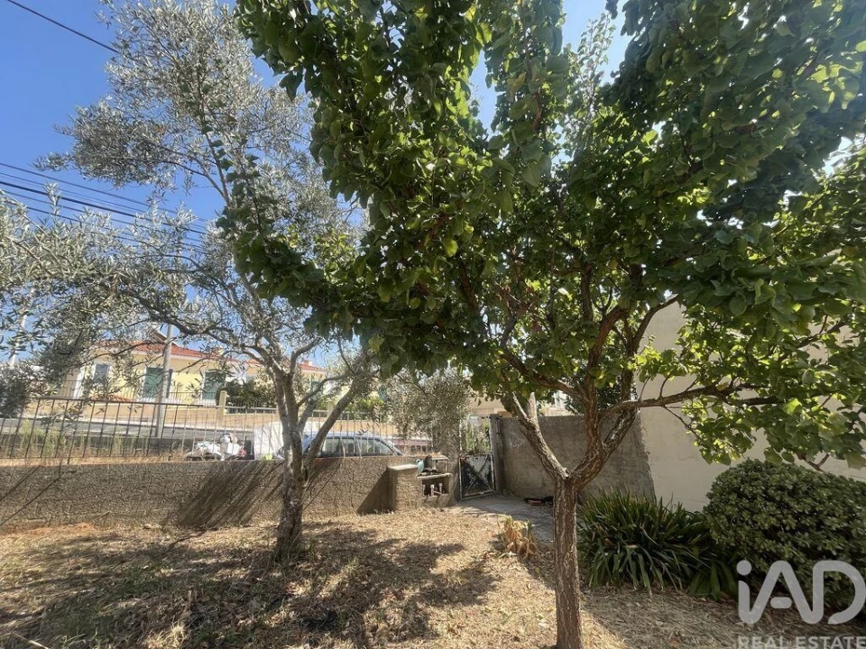 Moradia T2 para Venda em São Domingos de Rana Foto 2