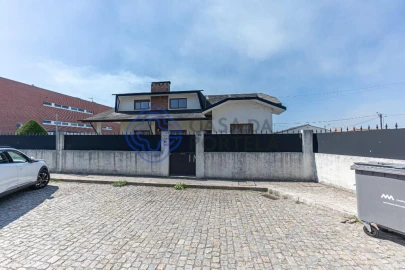 Moradia T3 para Venda em Perafita, Lavra e Santa Cruz do Bispo