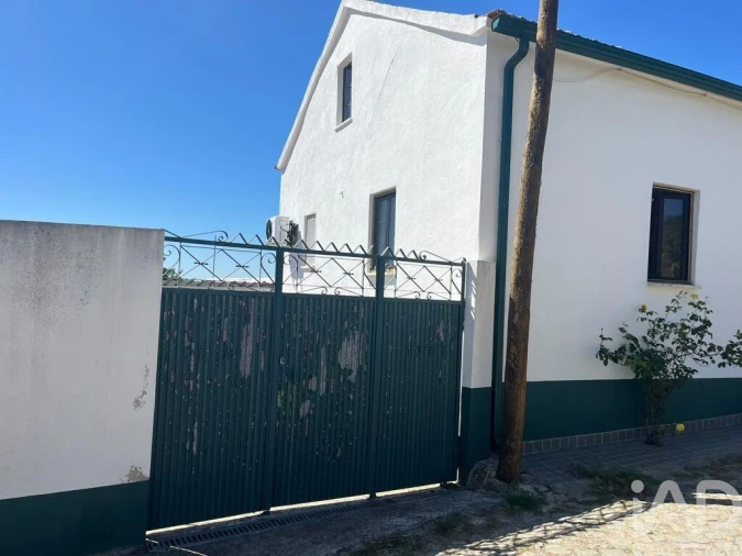 Moradia T3 para Venda em Cumeada e Marmeleiro Foto 4