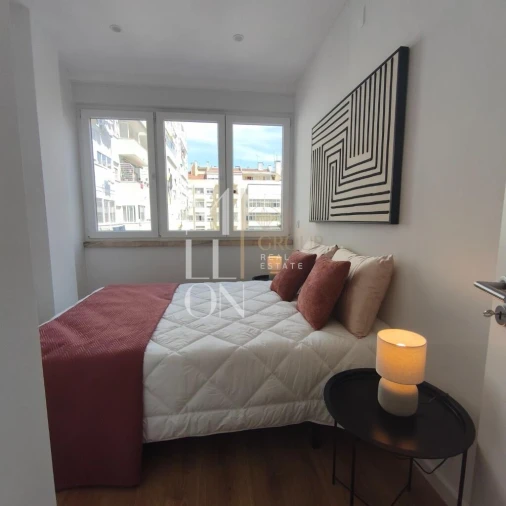 Apartamento T3 para Venda em Benfica Foto 3