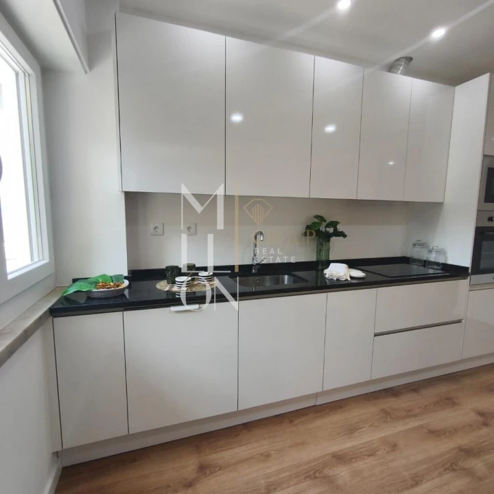 Apartamento T3 para Venda em Benfica Foto 1