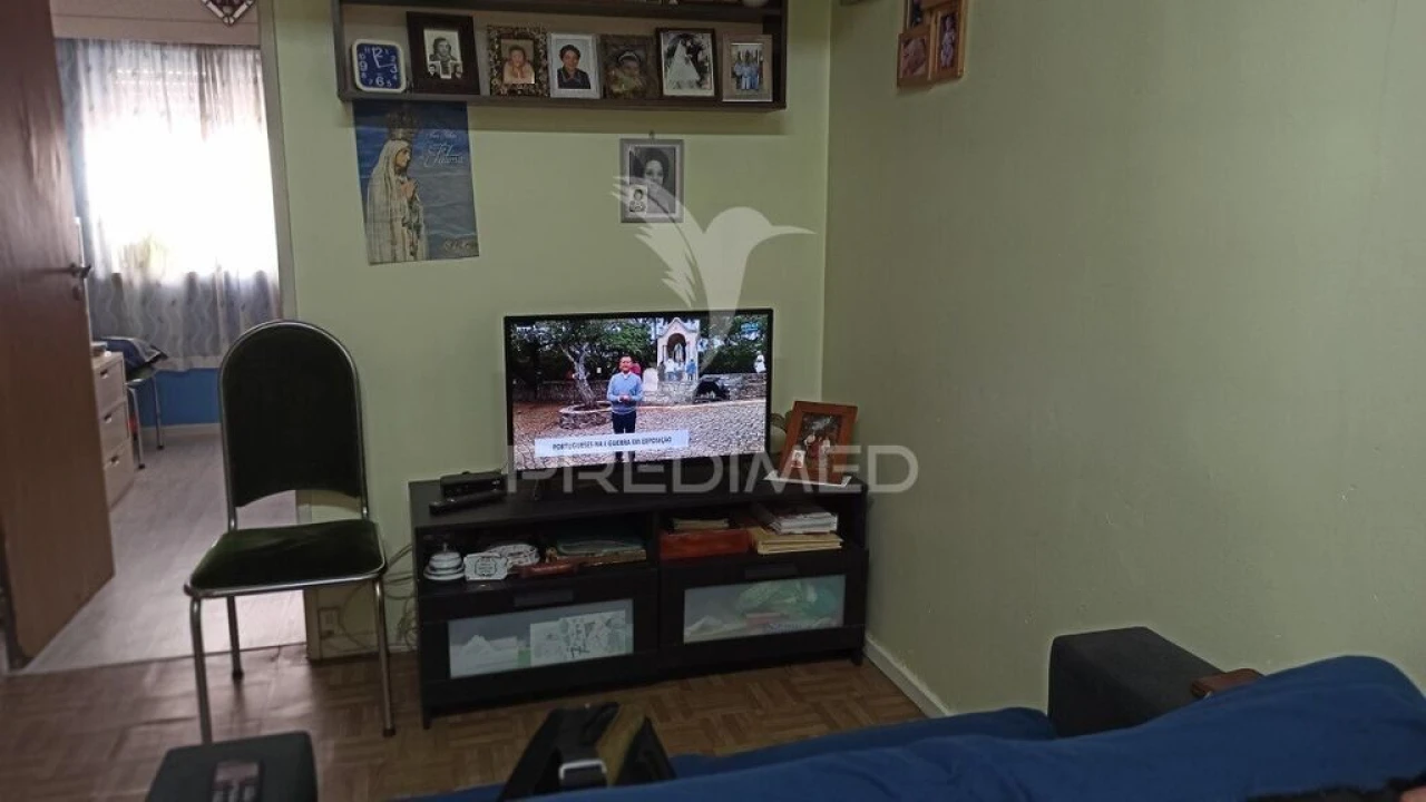 Apartamento T1 para Venda em Corroios Foto 3