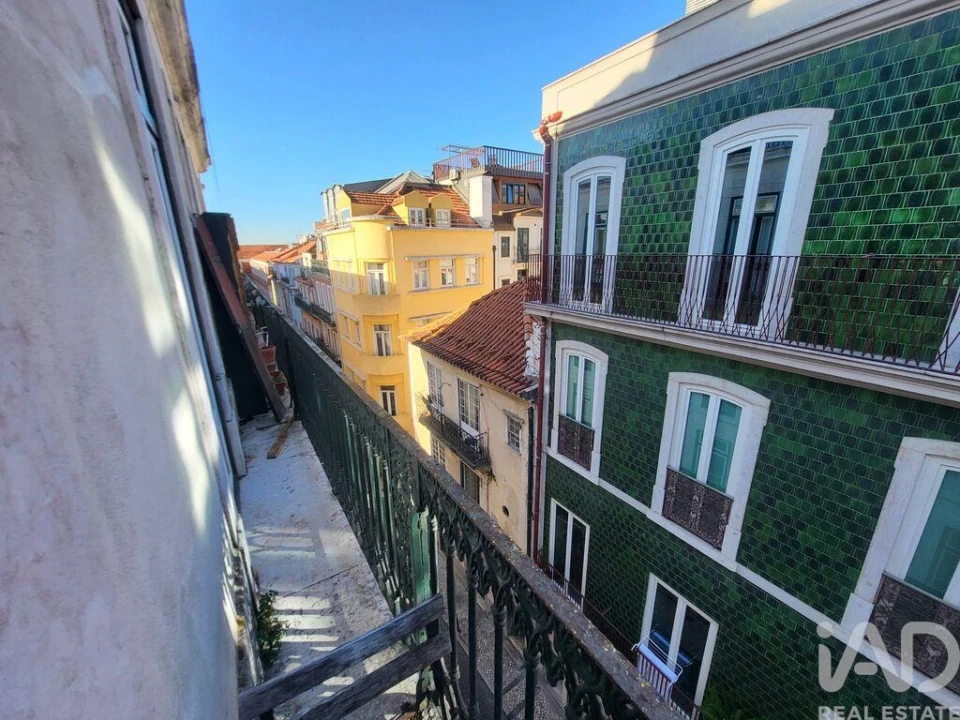 Apartamento T2 para Arrendamento em Misericórdia Foto 5