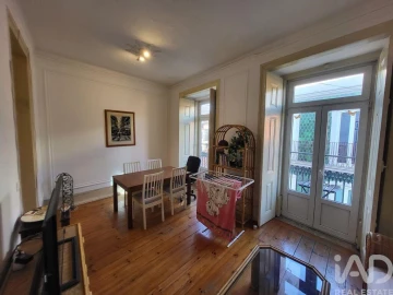 Apartamento T2 para Arrendamento em Misericórdia