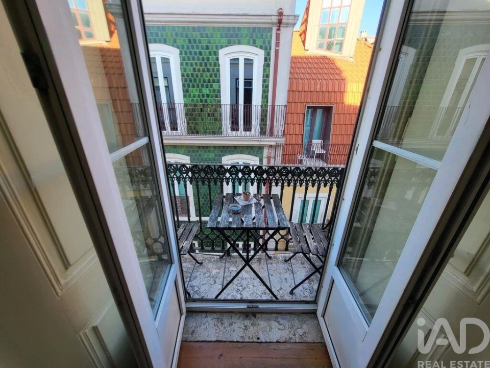 Apartamento T2 para Arrendamento em Misericórdia Foto 7
