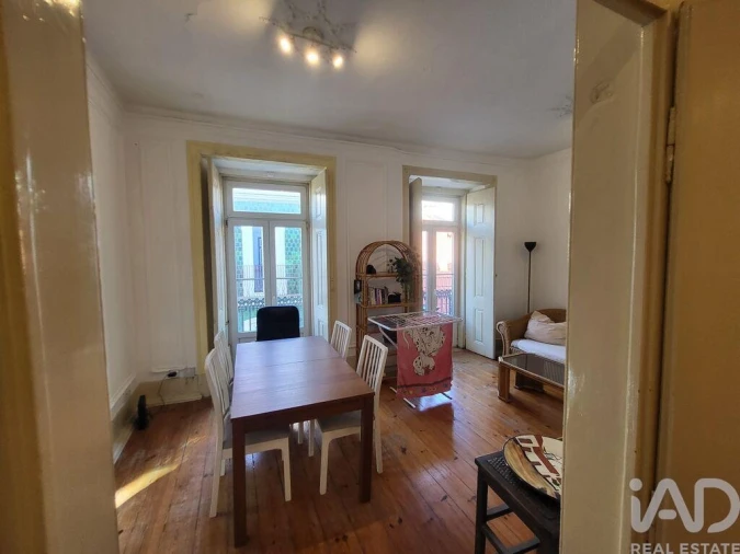 Apartamento T2 para Arrendamento em Misericórdia Foto 3