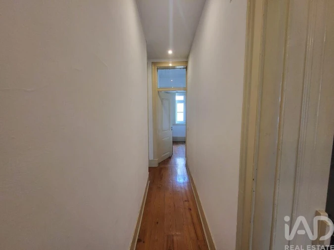 Apartamento T2 para Arrendamento em Misericórdia Foto 17
