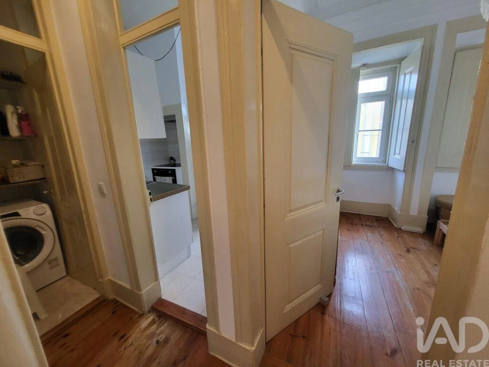 Apartamento T2 para Arrendamento em Misericórdia Foto 16