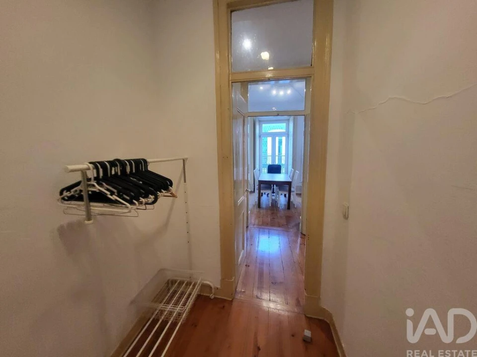 Apartamento T2 para Arrendamento em Misericórdia Foto 19