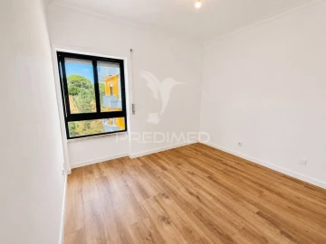 Apartamento T3 para Venda em Laranjeiro e Feijó
