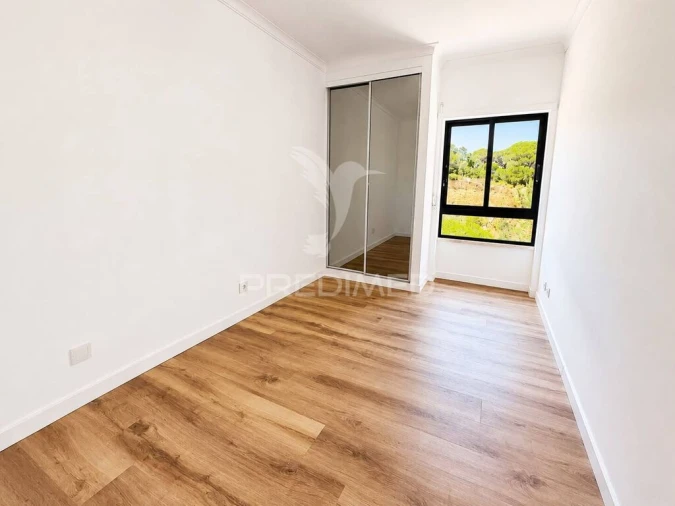 Apartamento T3 para Venda em Laranjeiro e Feijó Foto 7