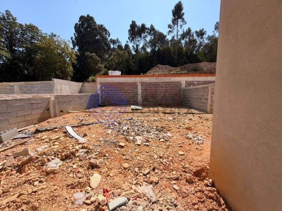 Moradia T3 para Venda em Valongo Foto 33