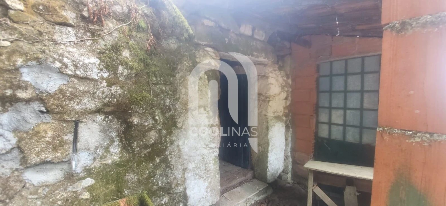 Moradia T5 para Venda em Valadares Foto 2