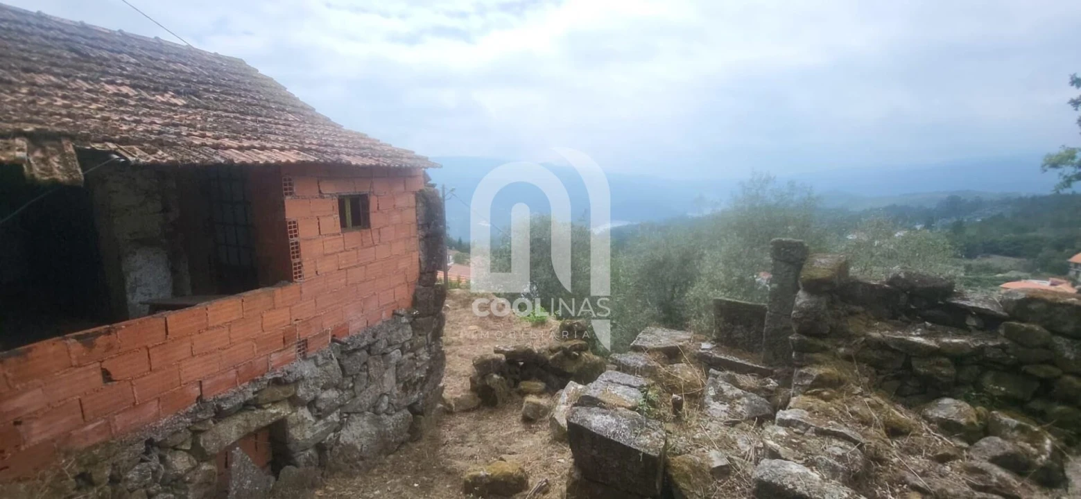 Moradia T5 para Venda em Valadares Foto 3