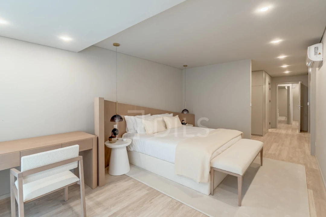 Apartamento T3 para Venda em Santo António Foto 21
