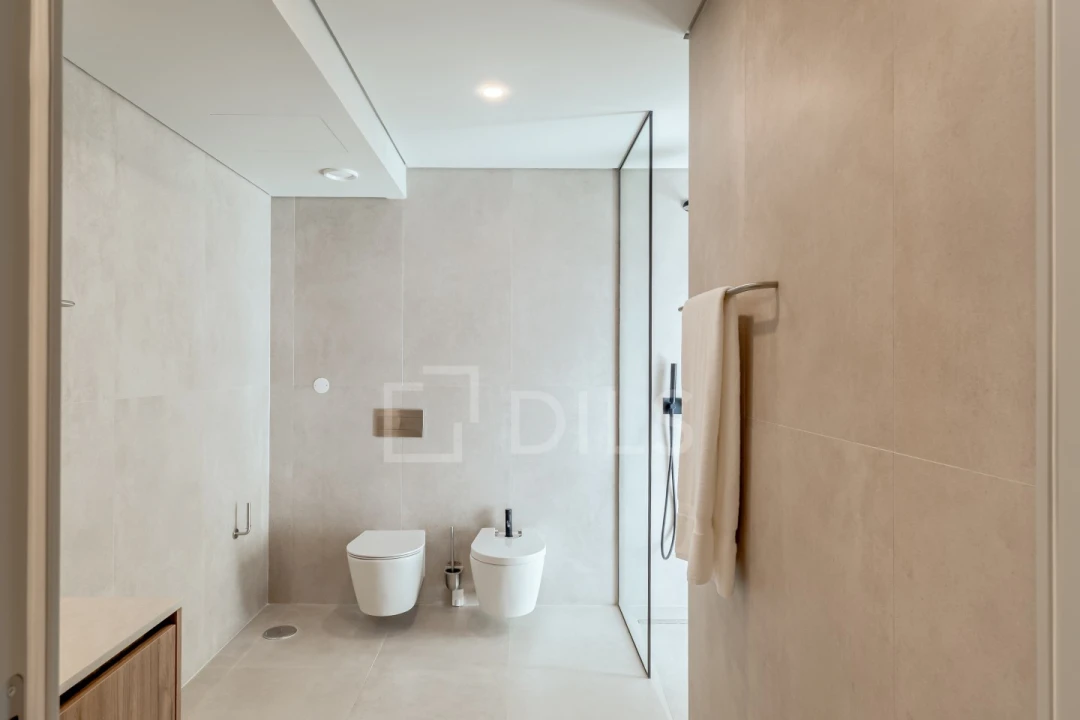 Apartamento T3 para Venda em Santo António Foto 22
