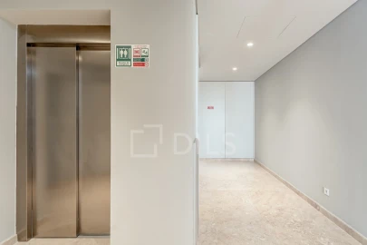Apartamento T3 para Venda em Santo António