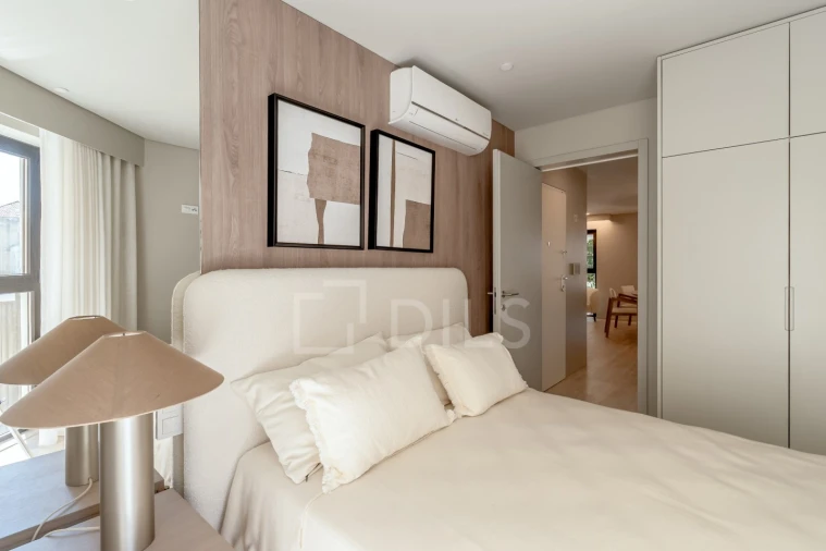 Apartamento T3 para Venda em Santo António Foto 24