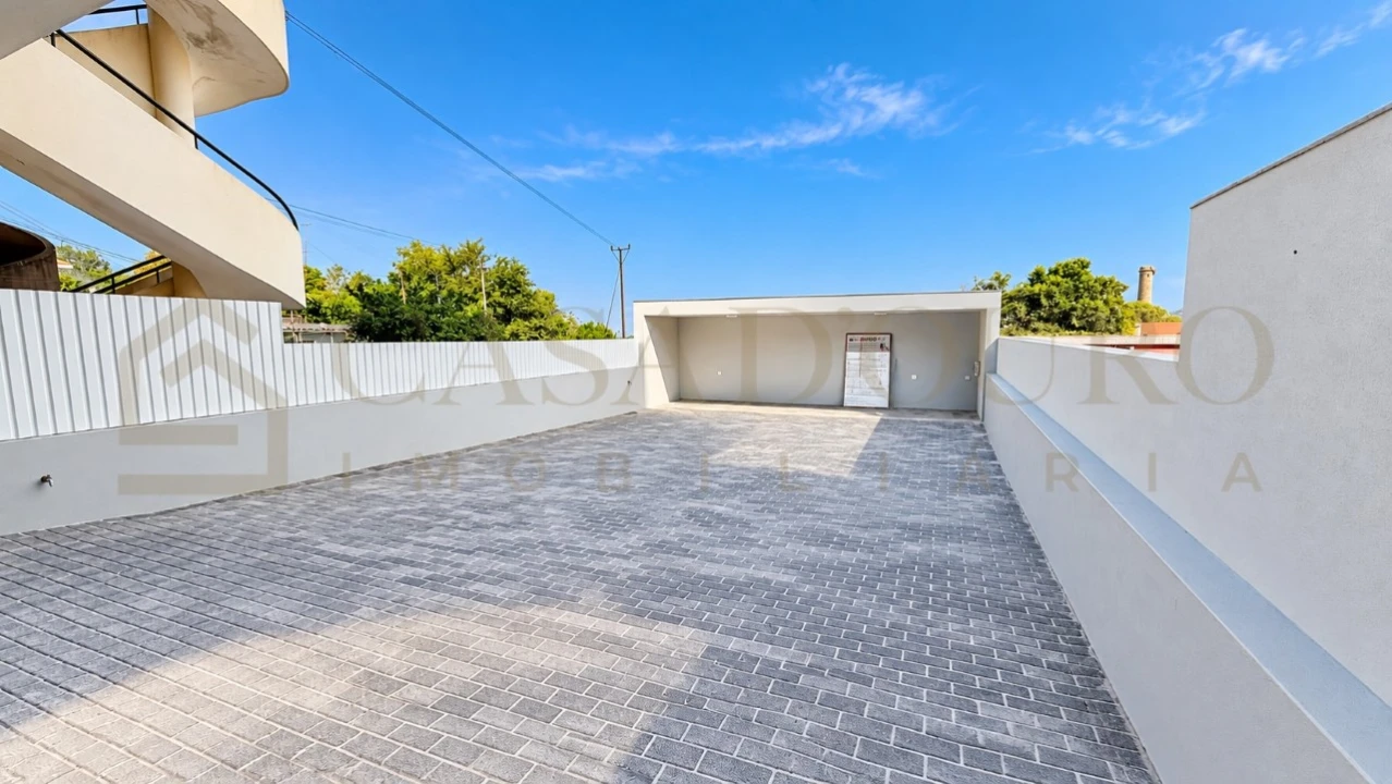 Moradia T3 para Venda em Pedrouços Foto 27