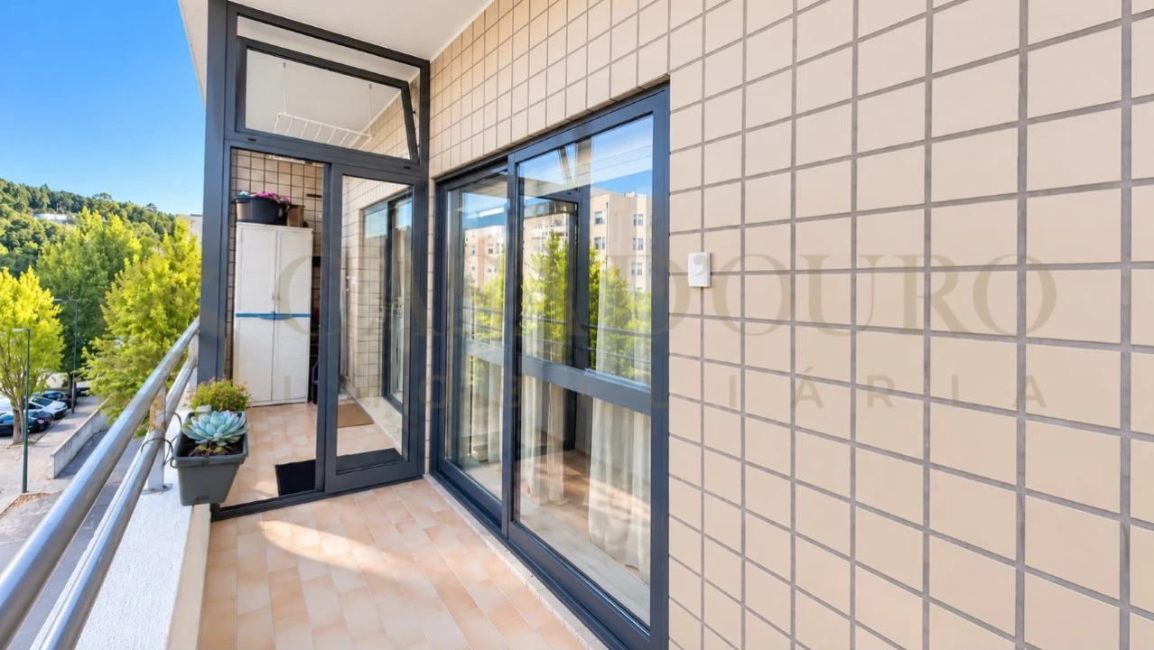 Apartamento T2 para Venda em Valongo Foto 20