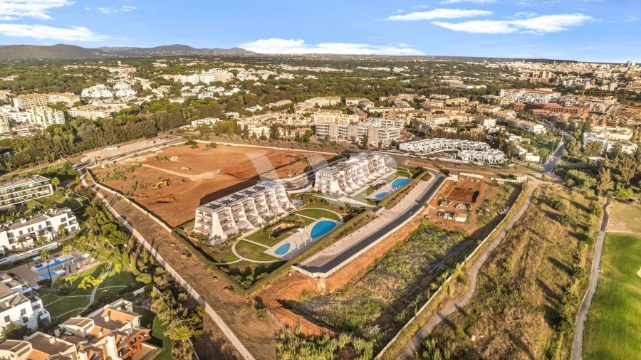 Apartamento T2 para Venda em Quarteira Foto 28